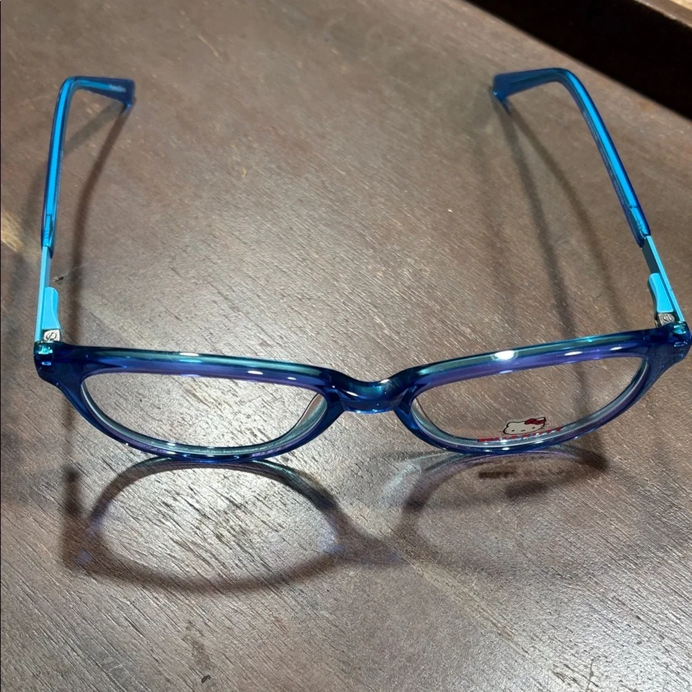 Hello Kitty Kids Sunglasses in Blue with Case